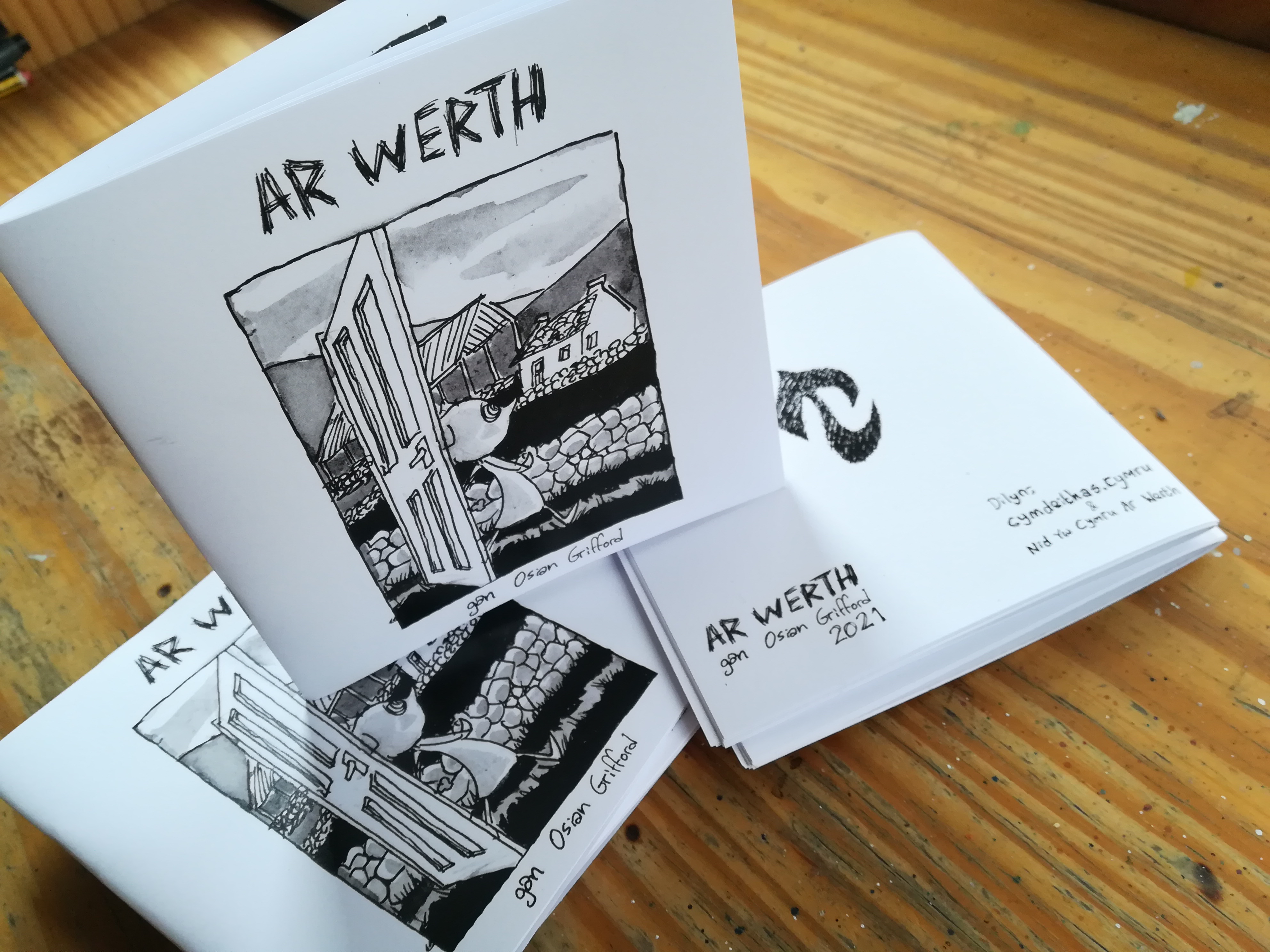 'Ar Werth' Zines am iaith a cymmunedau 